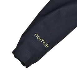 Namuk ONE ULTRALIGHT RAIN JACKET Kinder Regenjacke TRUE NAVY 7 Namuk ONE ULTRALIGHT RAIN JACKET Kinder Regenjacke TRUE NAVY -Frilufts Outdoor Deutschland Verkaufs-Shop 5638078629 d one ultralight regenjacke namuk 24